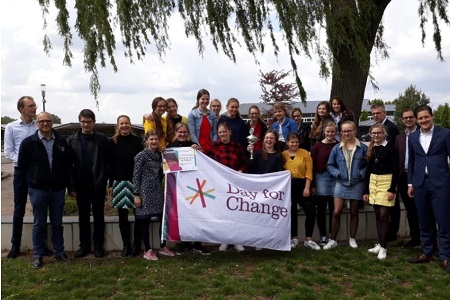 Nieuw: Day for Change Online